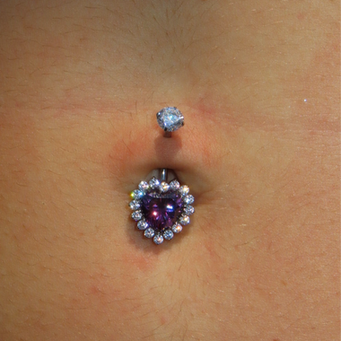 Belly piercing colored