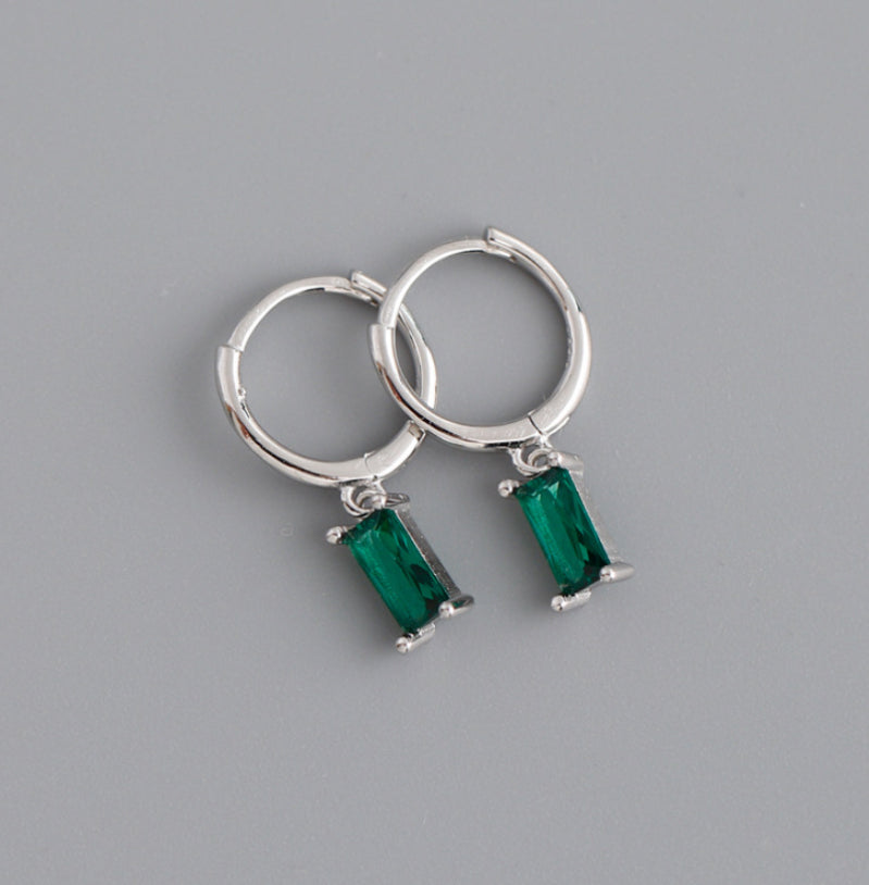 Earring classy green
