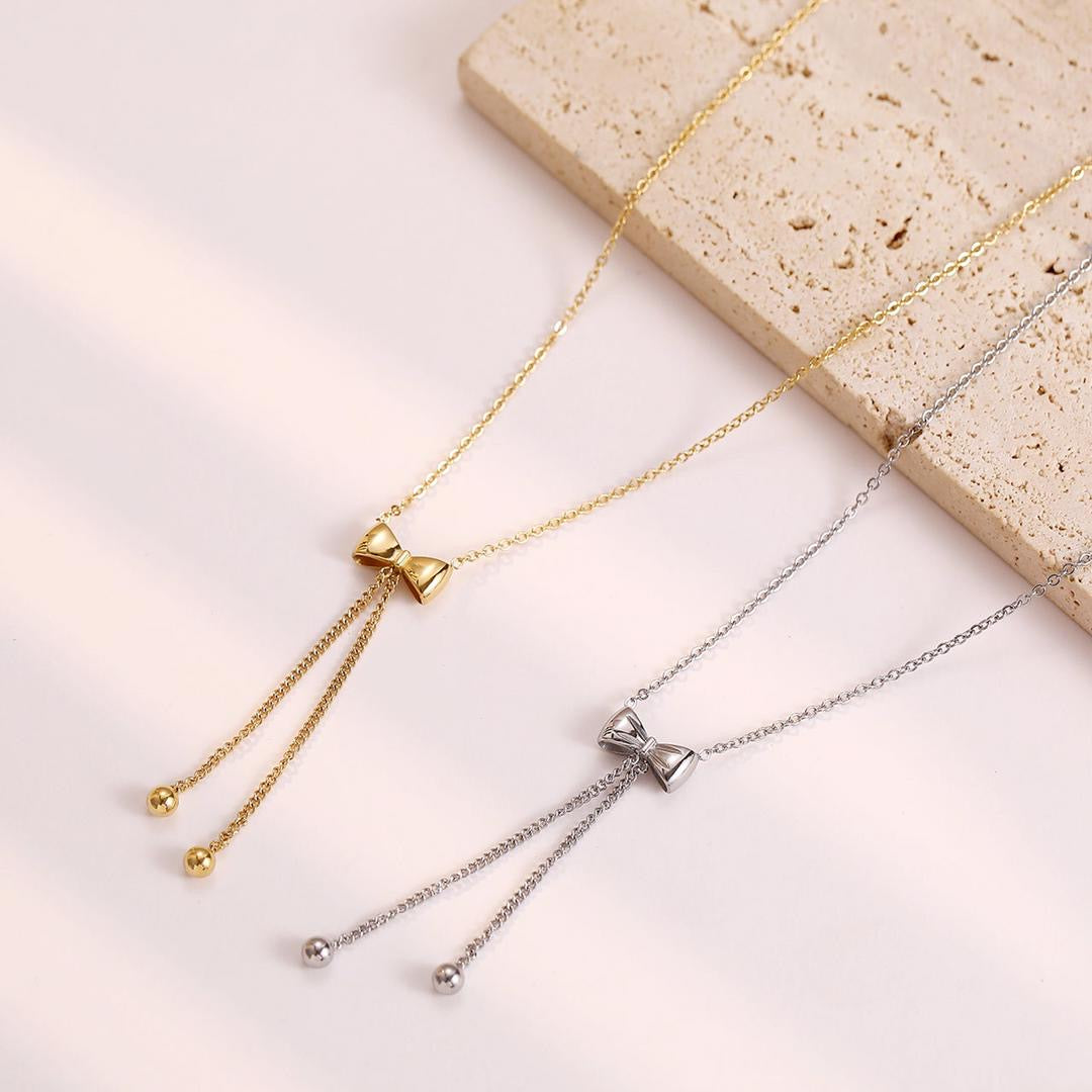 Necklace Bow pendant