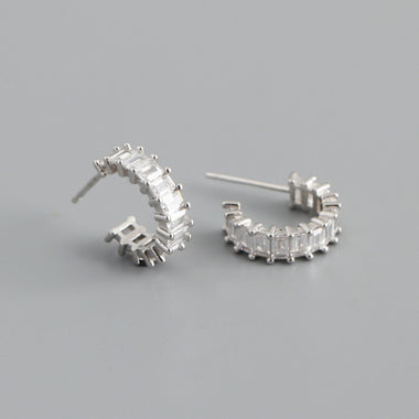 Earring zircon