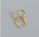 Earring seahorse gold