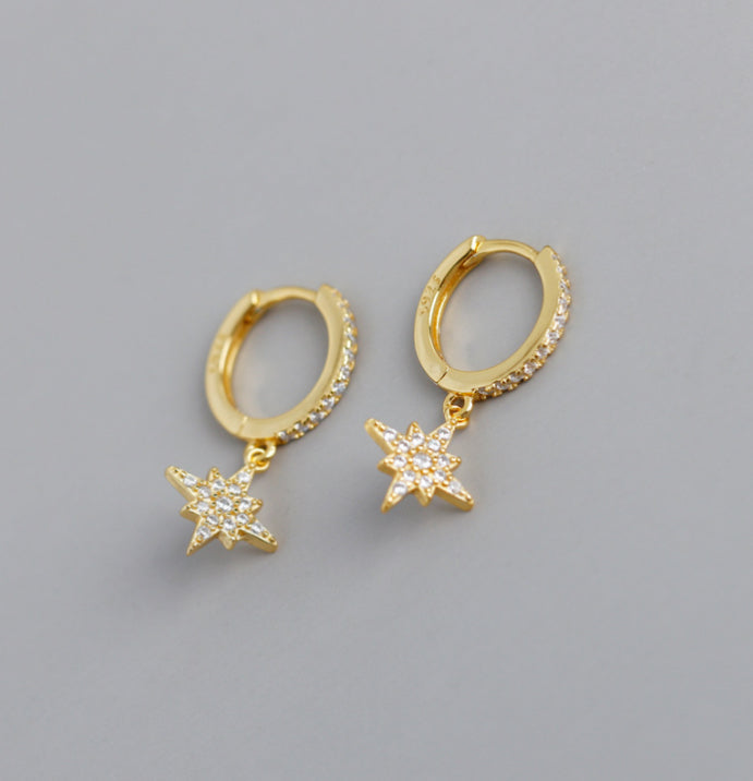 Earring hoop light star gold