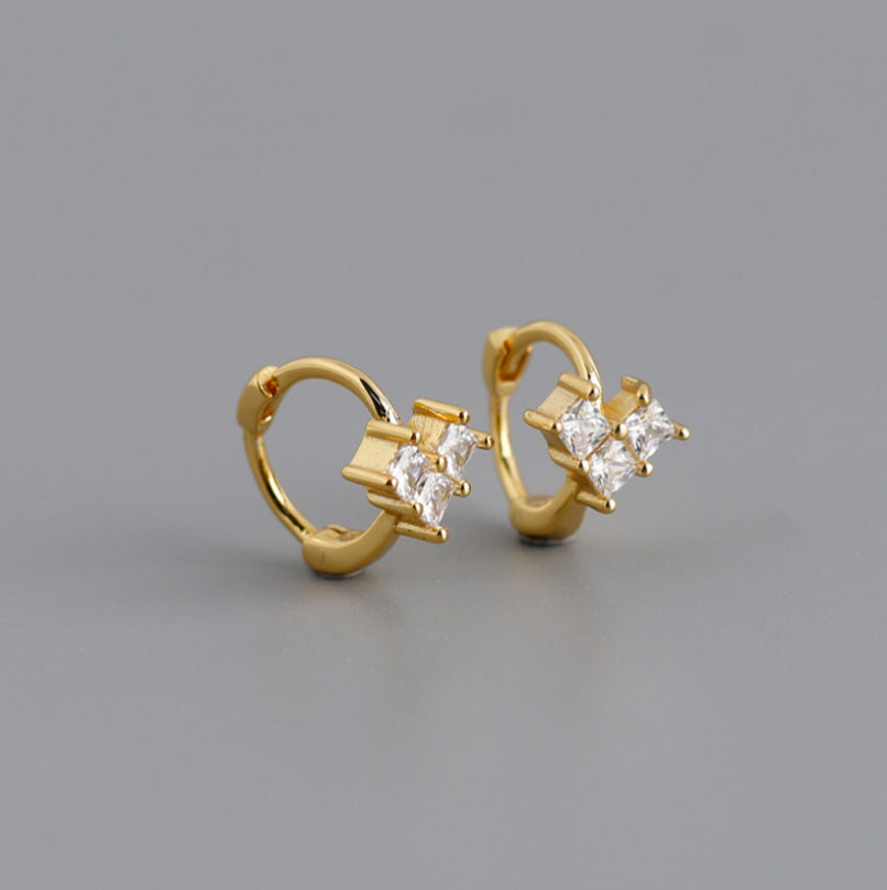 Earring love circle gold