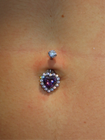 Belly piercing colored
