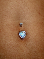 Belly piercing colored